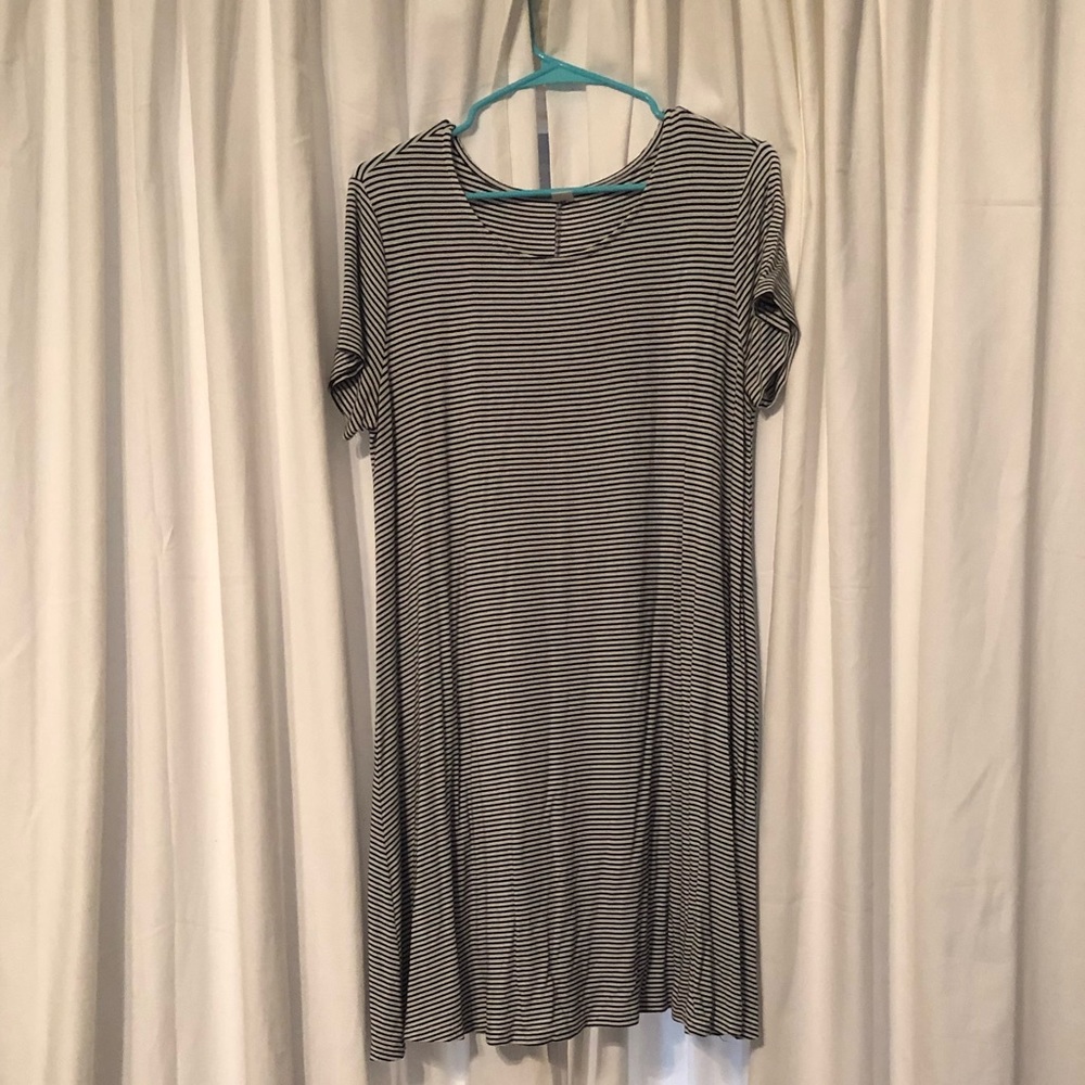 Black and white shift dress